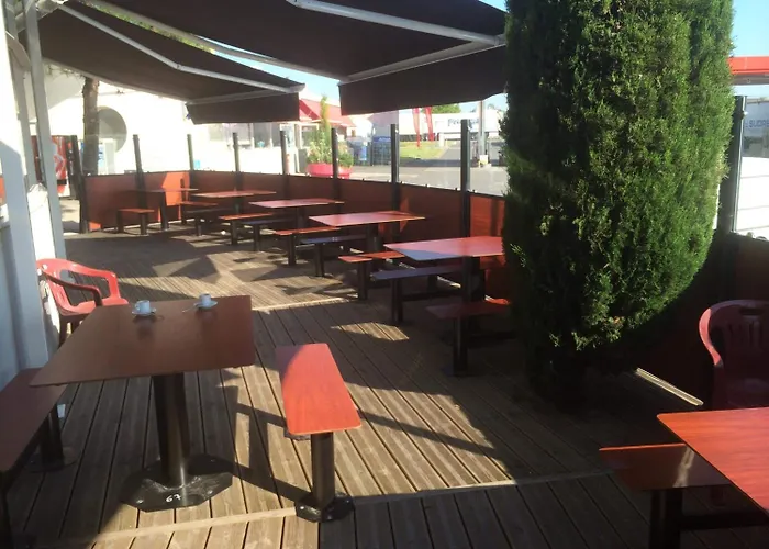 Hotel Le Relais De Barbezieux-Saint-Hilaire